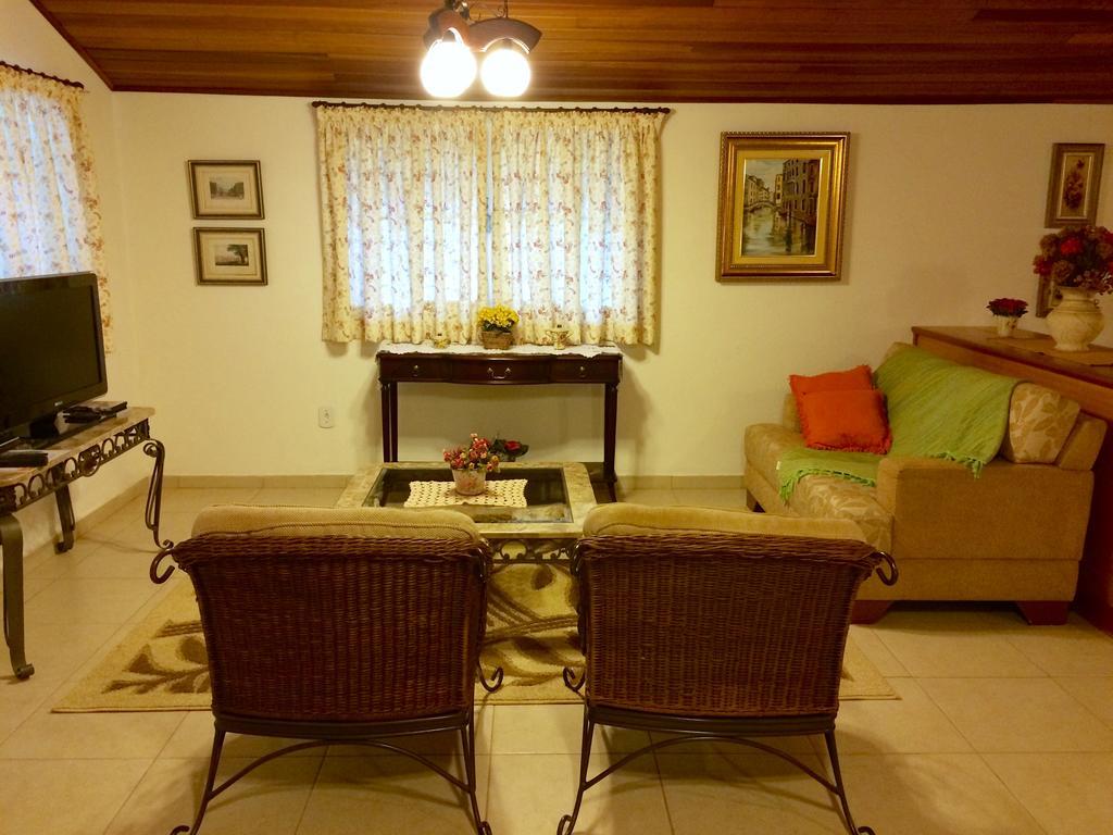Chale Aconchegante Villa Monte Verde  Cameră foto