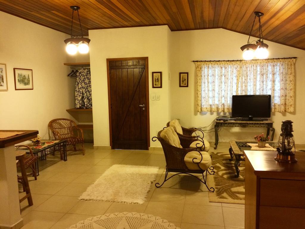 Chale Aconchegante Villa Monte Verde  Cameră foto